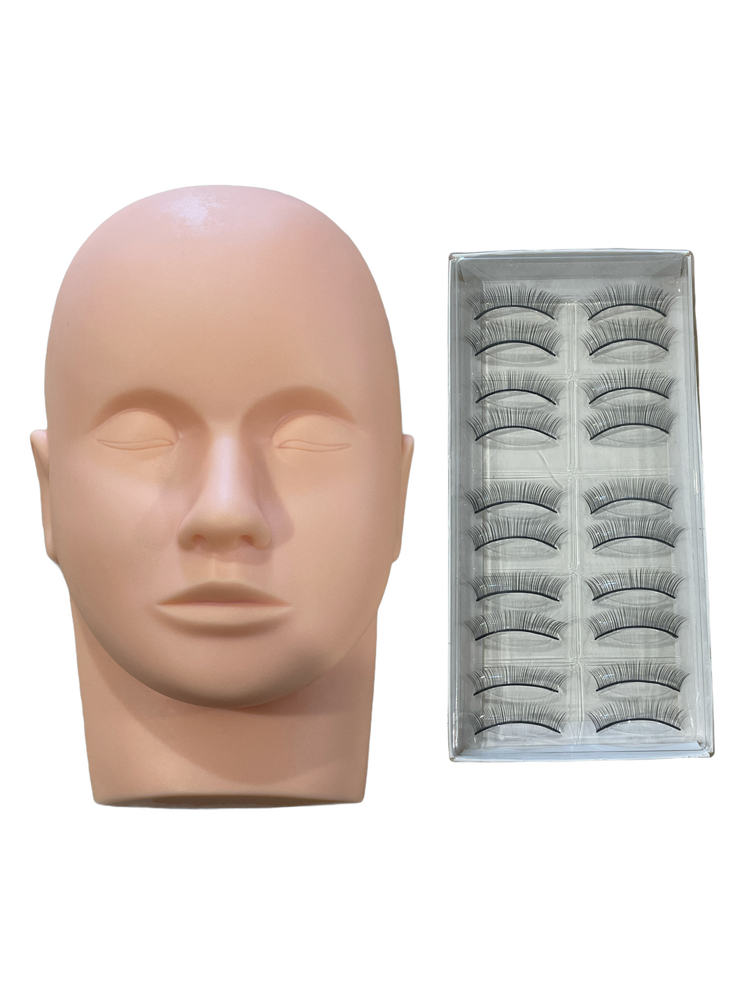 Mannequin head with lashes